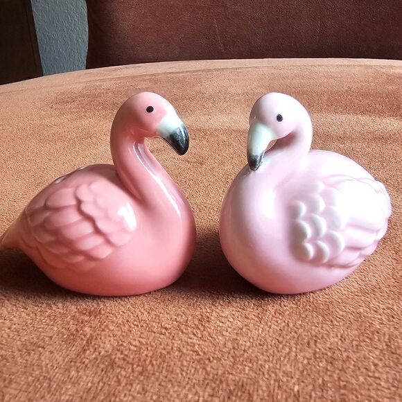 Mini Flamingos Salt and Pepper Shaker - Picture 1 of 2
